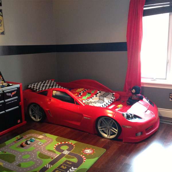 Độc lạ những mẫu giường hình chiếc xe ô tô khiến các bé mê mẩn