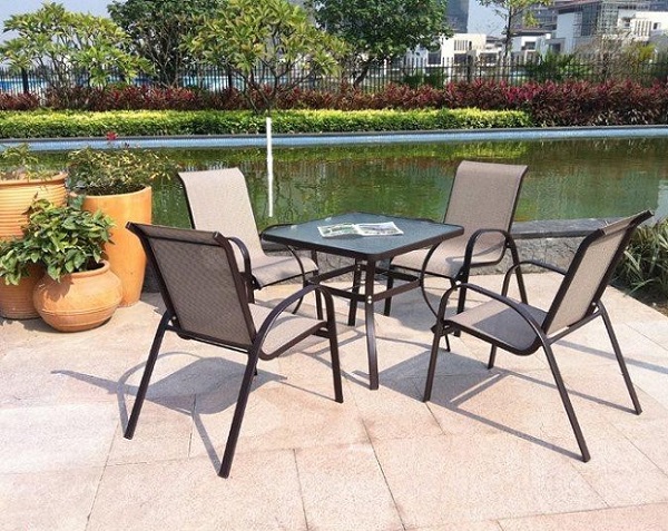 Cách tự làm bàn ghế sân vườn nhanh chóng tiết kiệm thời gian